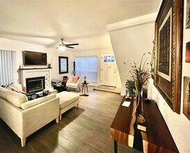 2640 Via Valencia in Carrollton, TX - Building Photo - Building Photo