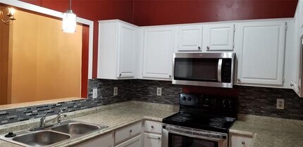 14277 Preston Rd in Dallas, TX - Building Photo - Building Photo