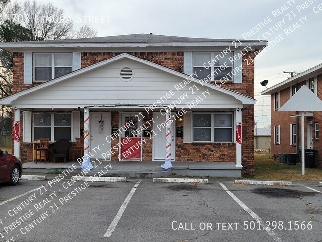 property at 703 Lenora St
