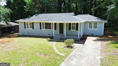 204 Mathews Cir SE in Marietta, GA - Building Photo - Building Photo