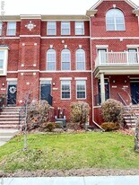 3255 Camden Dr in Troy, MI - Building Photo