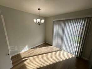 6012 Calle Nueve NW in Albuquerque, NM - Building Photo - Building Photo