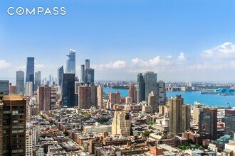 25 Columbus Cir in New York, NY - Building Photo - Building Photo