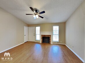 1213 Hyridge St in Round Rock, TX - Foto de edificio - Building Photo