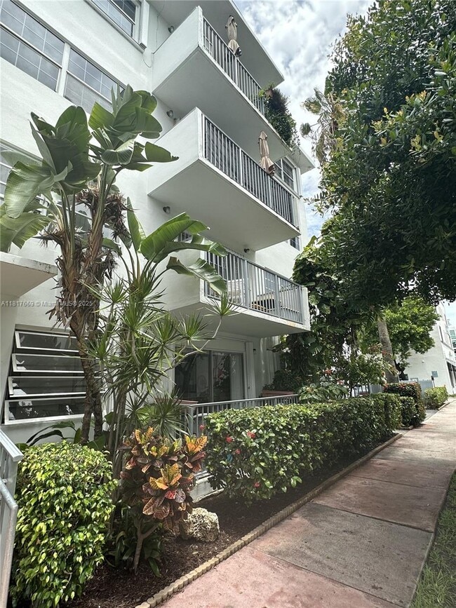 property at 525 Meridian Ave