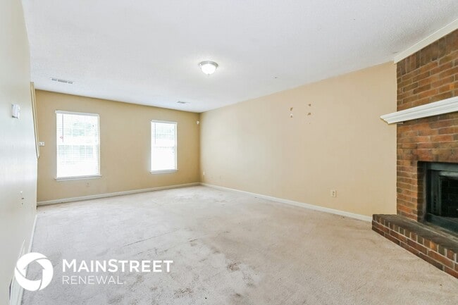 2569 Kate Bond Rd in Memphis, TN - Building Photo - Building Photo