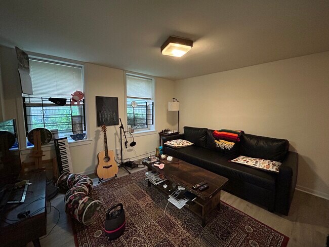 3144 N Southport Ave, Unit CH1 in Chicago, IL - Building Photo - Building Photo