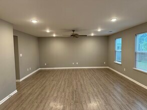 2501 Feathersound Wy in Lexington, KY - Building Photo - Building Photo