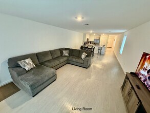 3092 Fantasy Ter Dr in Katy, TX - Building Photo - Building Photo