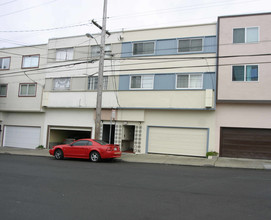 301 Price St in Daly City, CA - Building Photo - Building Photo