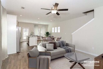 101 Crestview Wy in Dallas, GA - Building Photo - Building Photo