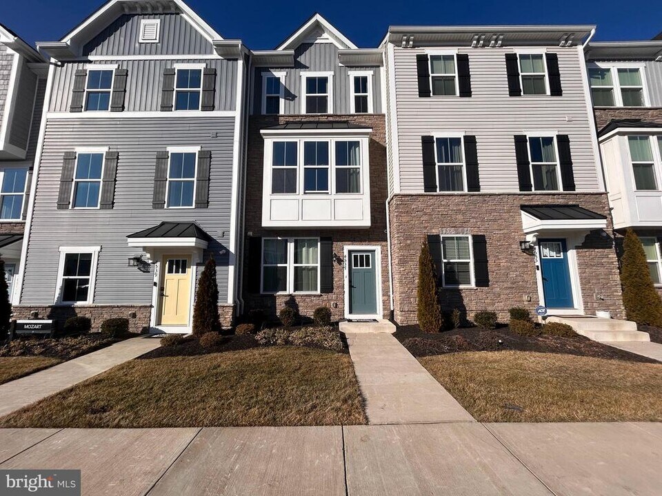 4537 Briarhaven Dr in Fredericksburg, VA - Building Photo