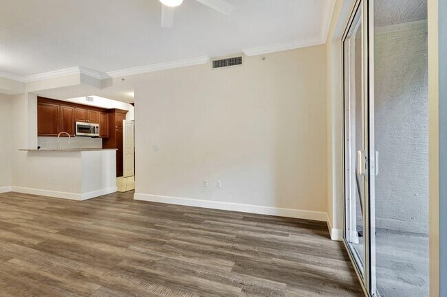 1660 Renaissance Commons Blvd, Unit A in Boynton Beach, FL - Building Photo - Building Photo