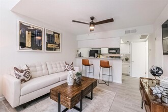 8162 Richmond Ave., Unit 2313 in Houston, TX - Building Photo - Building Photo