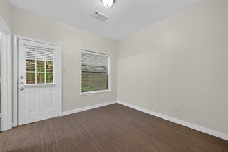 4413 Koehler St in Houston, TX - Building Photo - Building Photo