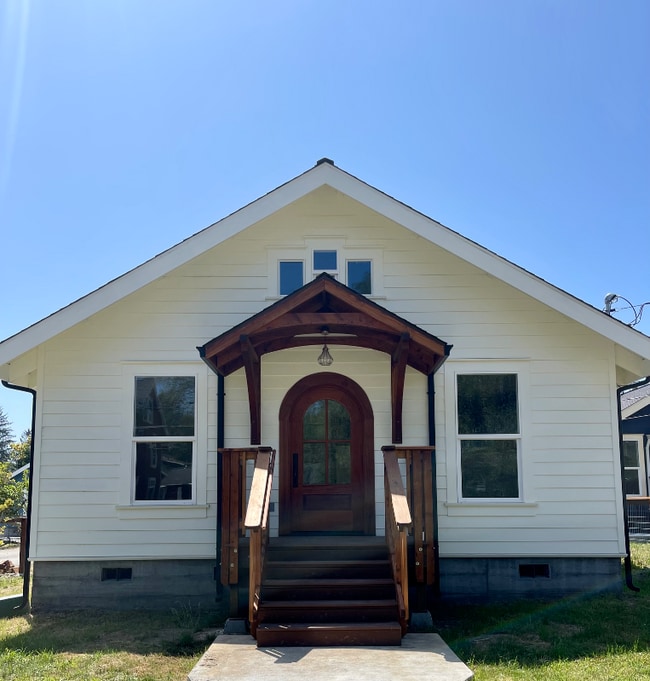 property at 4666 Fieldbrook Rd