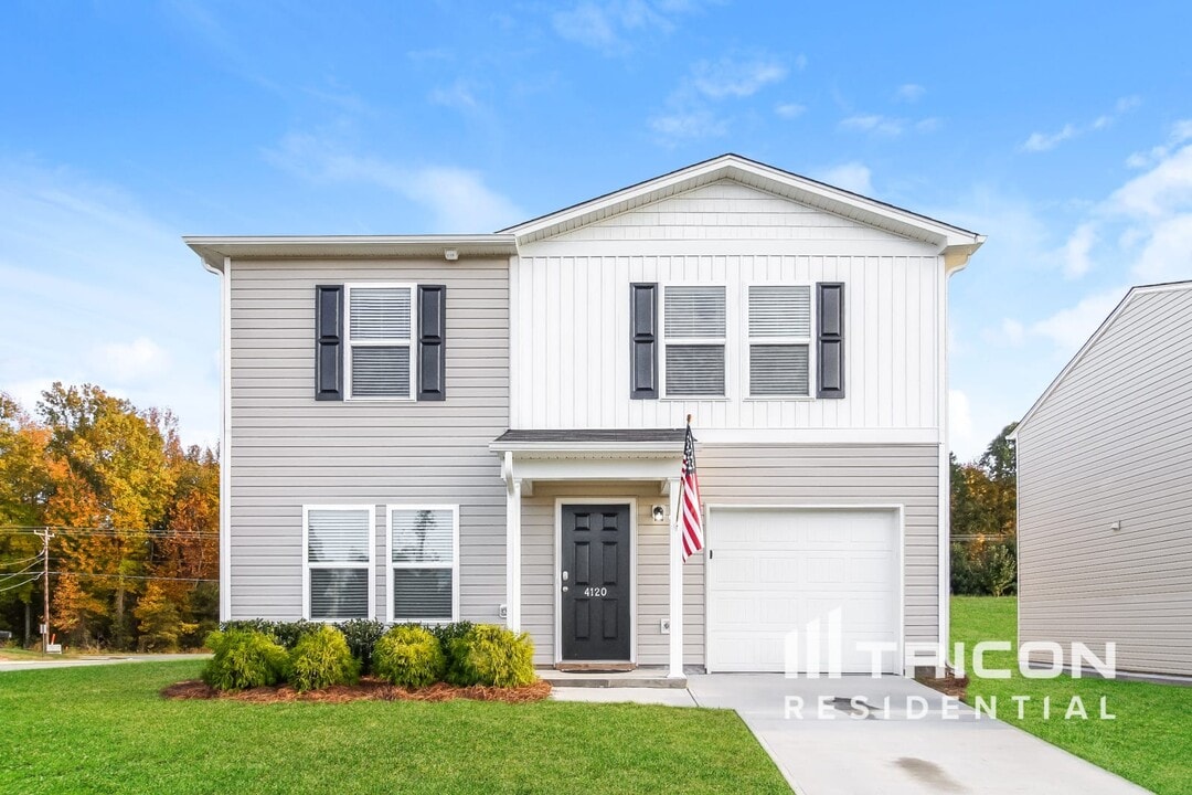 4120 Devonwood Ct in Greensboro, NC - Foto de edificio