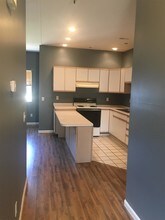 110 Estes Dr-Unit -1 in Hurricane, WV - Building Photo - Building Photo