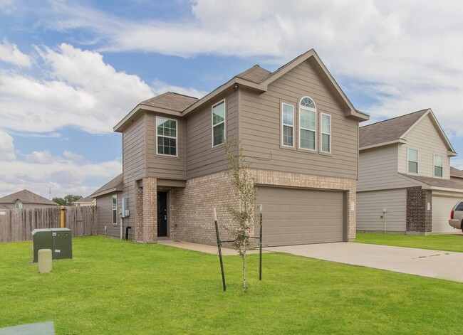 property at 1137 Crossing Dr
