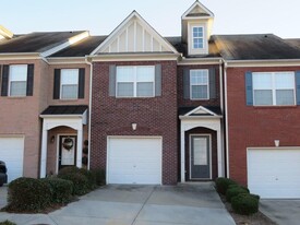 2190 Hawks Bluff Trail NW in Lawrenceville, GA - Building Photo