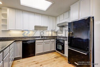 18 Perego Terrace in San Francisco, CA - Building Photo - Building Photo