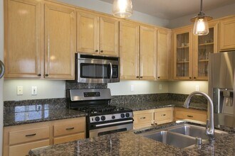 11935 Miro Cir in San Diego, CA - Building Photo - Building Photo