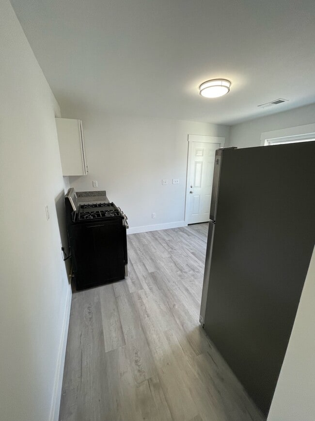 1238 Highway Ave, Unit #4 in Covington, KY - Foto de edificio - Building Photo