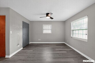 516 3rd Ave NE, Unit 6 in Largo, FL - Foto de edificio - Building Photo