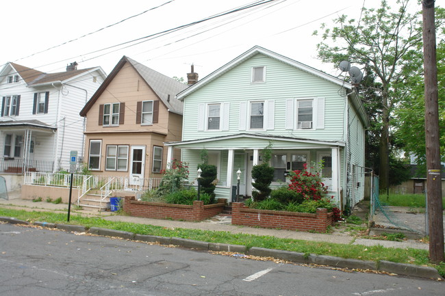 51 Broad St in Perth Amboy, NJ - Building Photo - Building Photo