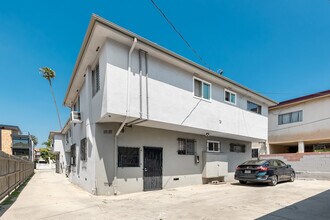 1224 N Mansfield Ave in Los Angeles, CA - Building Photo - Building Photo