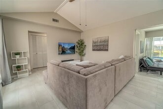 33 Caddy Rd in Rotonda West, FL - Building Photo - Building Photo