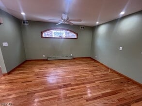 81 S Maple Ave in Springfield, NJ - Building Photo - Building Photo