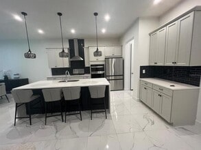 7537 Estuary Lk Lp in Kissimmee, FL - Building Photo - Building Photo
