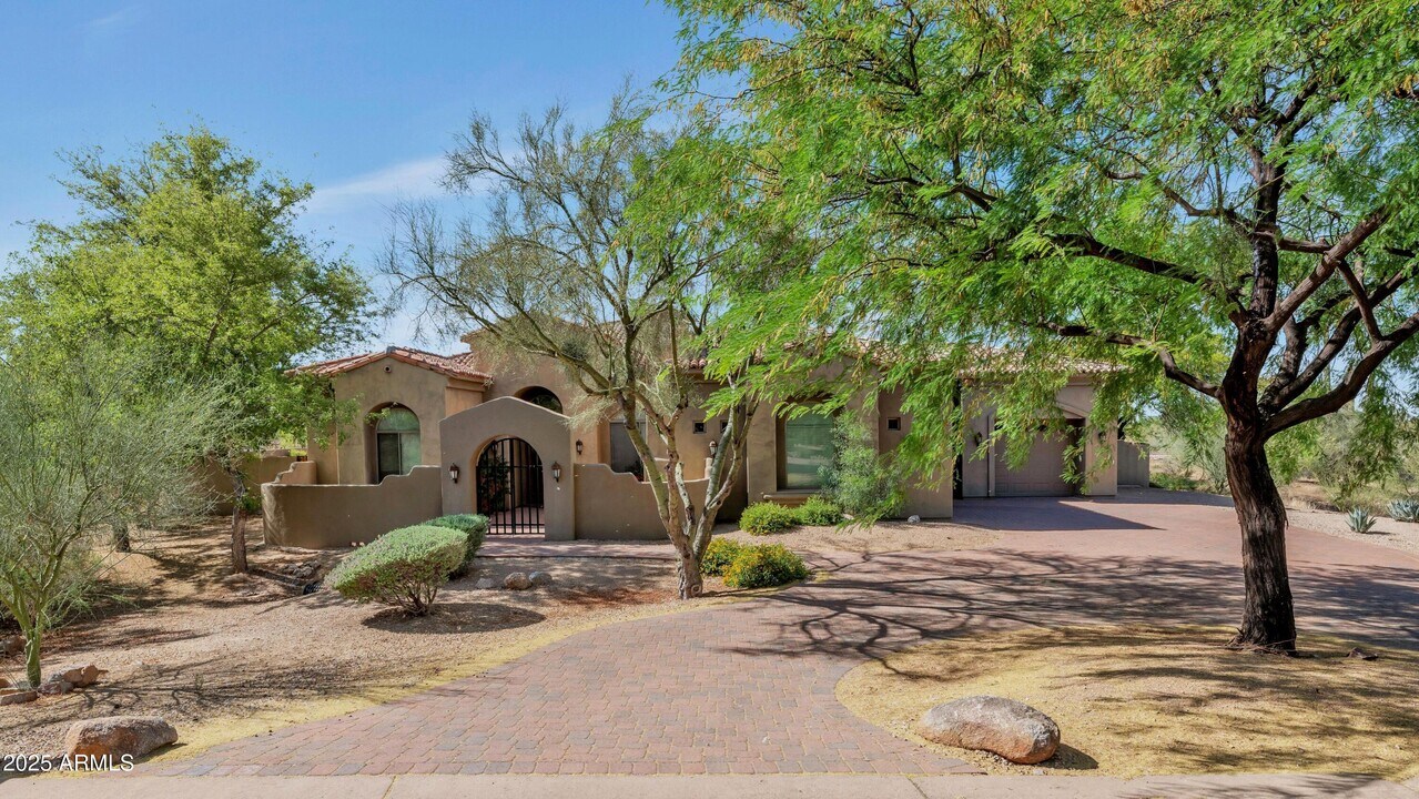 8535 E Preserve Way in Scottsdale, AZ - Building Photo