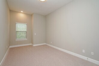 5117 Royal Heath Dr in Houston, TX - Building Photo - Building Photo