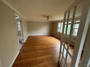 2101 James St in Syracuse, NY - Building Photo - Building Photo