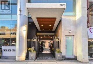 375 King St W in Toronto, ON - Building Photo - Building Photo