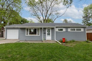 1706 Clark Ave in Ames, IA - Building Photo