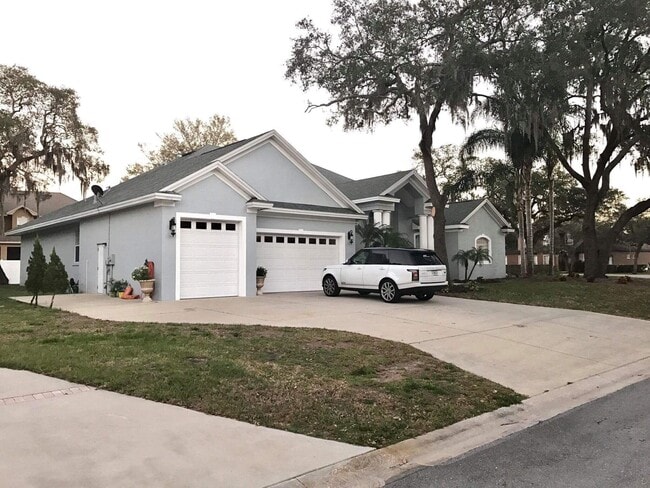 1070 Lake Deeson Woods Ln in Lakeland, FL - Building Photo - Building Photo