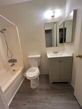 9235 Starina Way in Sacramento, CA - Building Photo - Building Photo