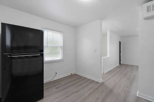 31 Midland Heights Cir in Midland, PA - Building Photo - Building Photo