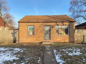 7423 Chestnut Ave in Hammond, IN - Building Photo