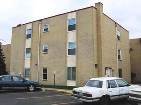 801 Piper Ln Apartments