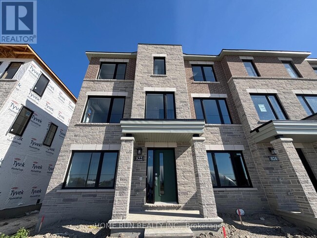 property at 822 Fairline Row