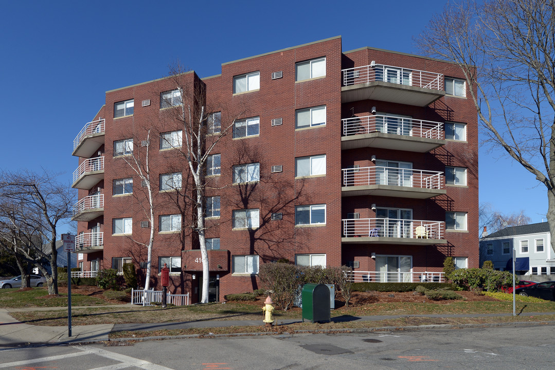 Washington Place in Quincy, MA - Foto de edificio