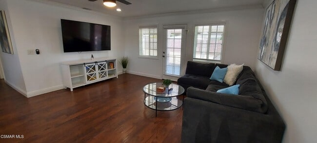 2250 Magnolia St in Simi Valley, CA - Building Photo - Building Photo