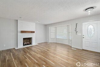 10328 Countrywood Dr in Sandy, UT - Building Photo - Building Photo