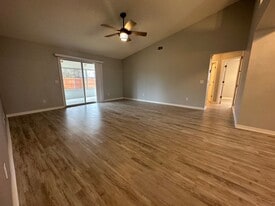 2026 Coral Reef Rd in Pensacola, FL - Building Photo