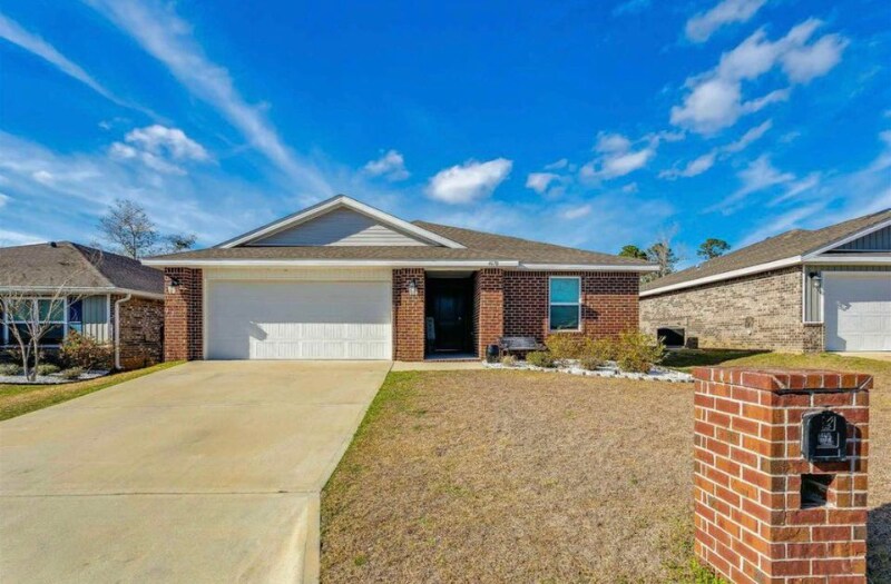 4670 Integrity Ct in Milton, FL - Foto de edificio