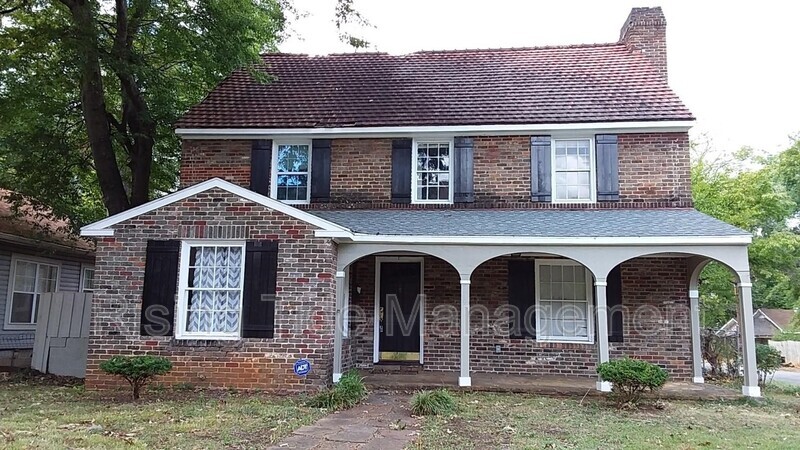 7764 1st Ave S in Birmingham, AL - Building Photo